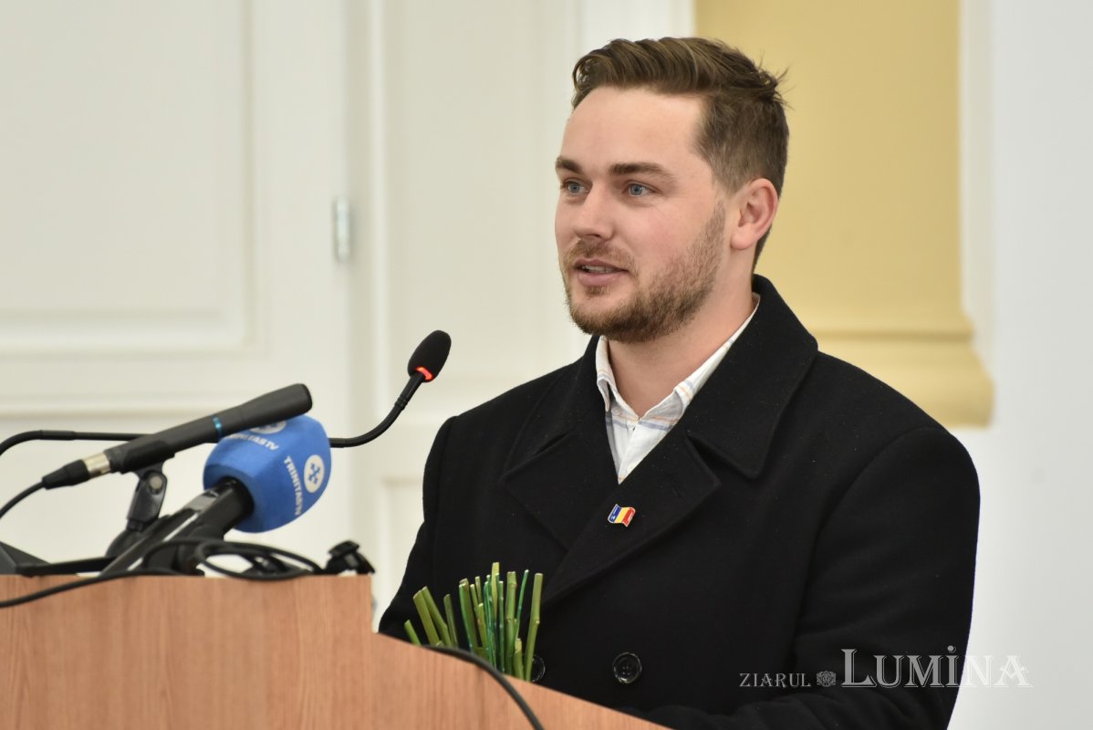 Omagiu adus la ceas aniversar părintelui profesor Constantin Coman 284832