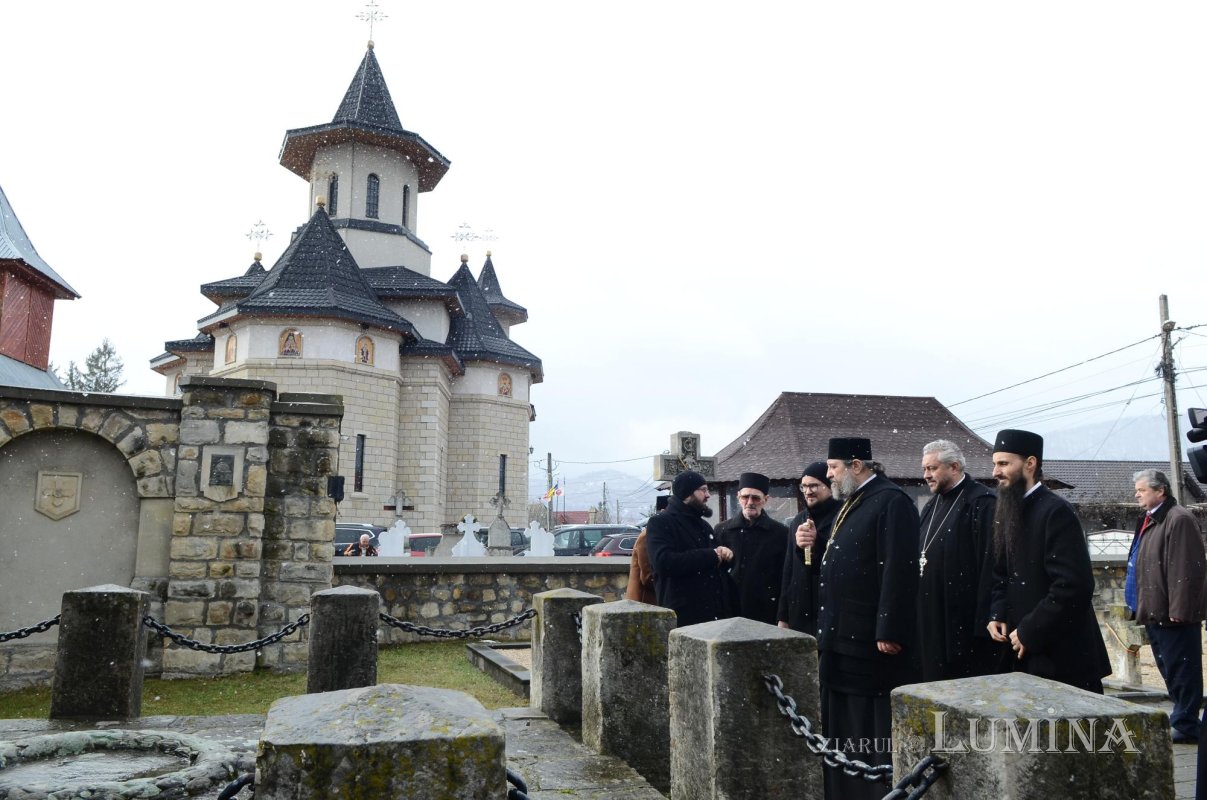 Întreită sărbătoare pentru parohia băcăuană Grozești, Oituz 285074