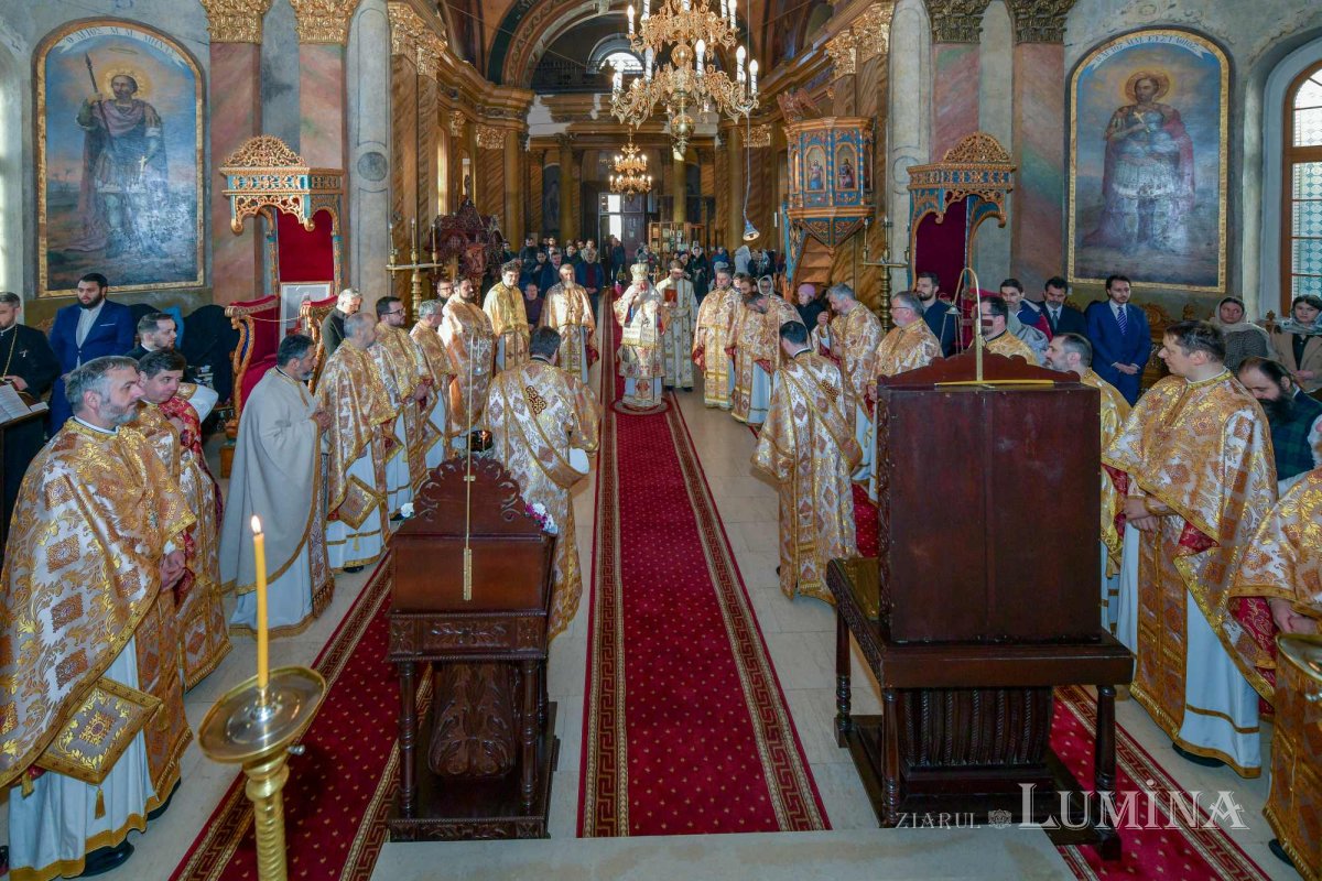 Ocrotitorii învățământului teologic cinstiți la București 285175