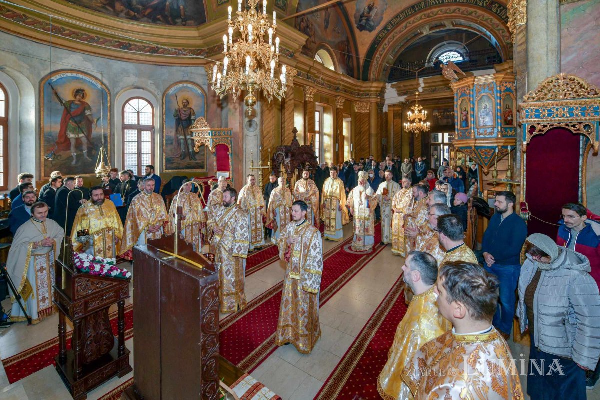 Ocrotitorii învățământului teologic cinstiți la București 285177