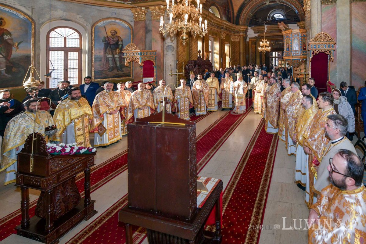 Ocrotitorii învățământului teologic cinstiți la București 285181