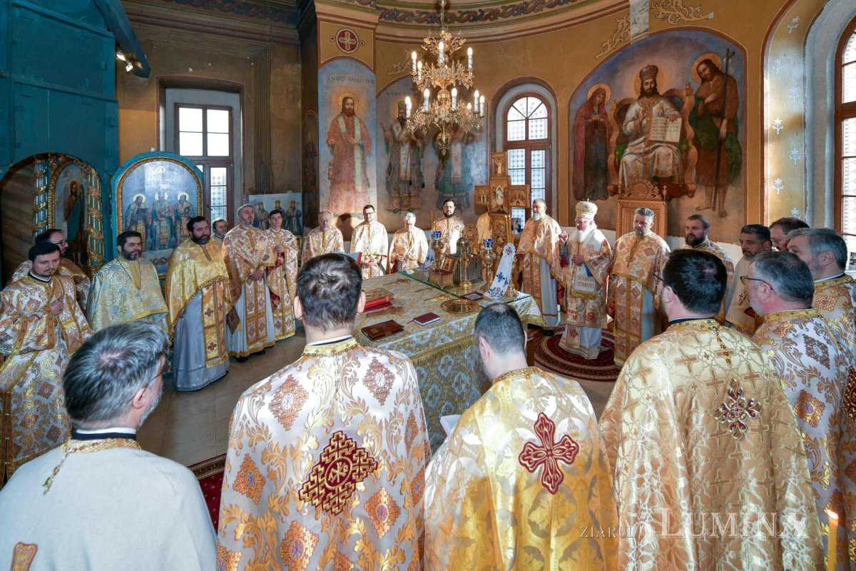 Ocrotitorii învățământului teologic cinstiți la București 285186