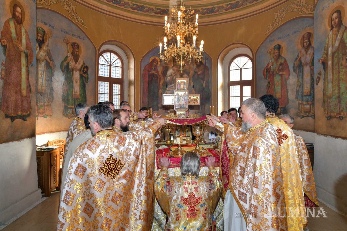 Ocrotitorii învățământului teologic cinstiți la București 285194