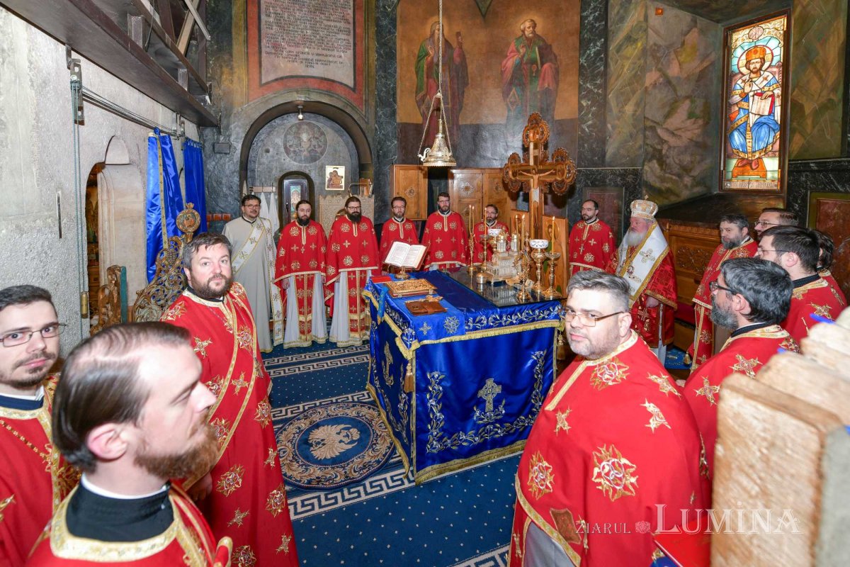 Taina preoției pentru un ostenitor la Biroul de presă al Patriarhiei Române 285389