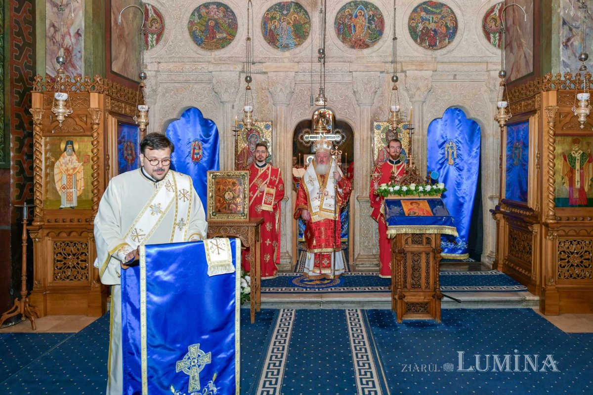 Taina preoției pentru un ostenitor la Biroul de presă al Patriarhiei Române 285394