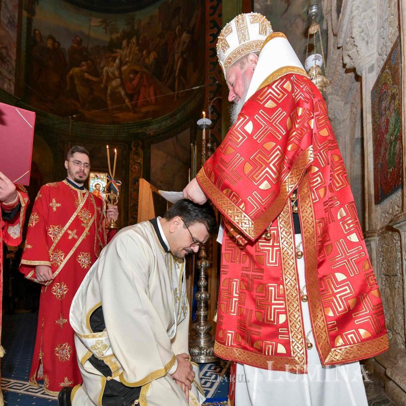 Taina preoției pentru un ostenitor la Biroul de presă al Patriarhiei Române 285399