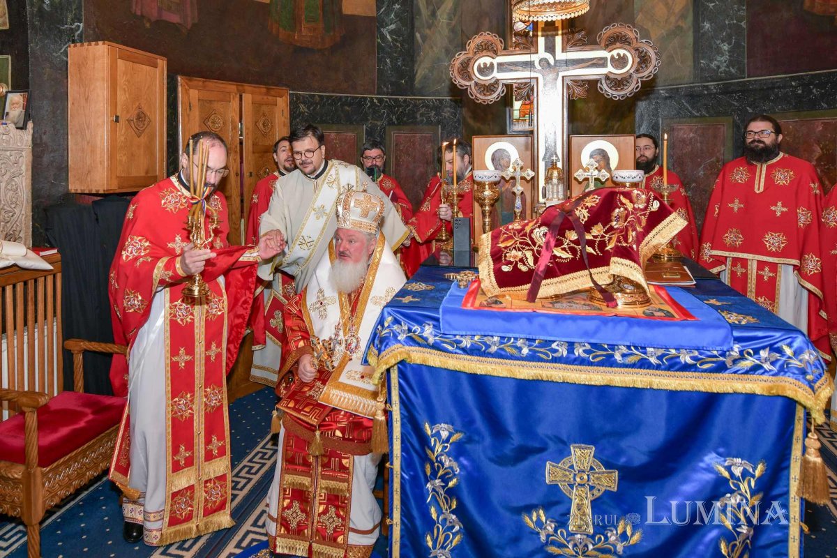 Taina preoției pentru un ostenitor la Biroul de presă al Patriarhiei Române 285400