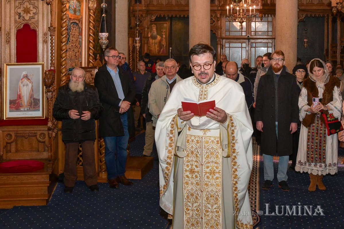 Taina preoției pentru un ostenitor la Biroul de presă al Patriarhiei Române 285409