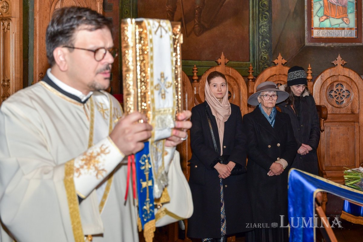 Taina preoției pentru un ostenitor la Biroul de presă al Patriarhiei Române 285444