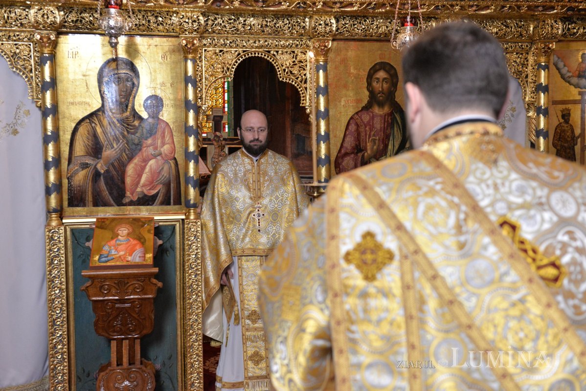 „Ne întâlnim cu Dumnezeu acolo unde El este cel mai mult chemat” 285464