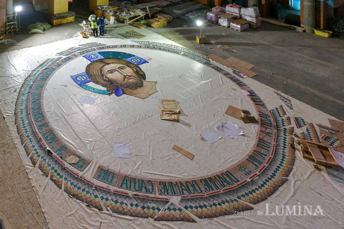 Șantierul Catedralei Naționale în ultima lună a sezonului rece 285809