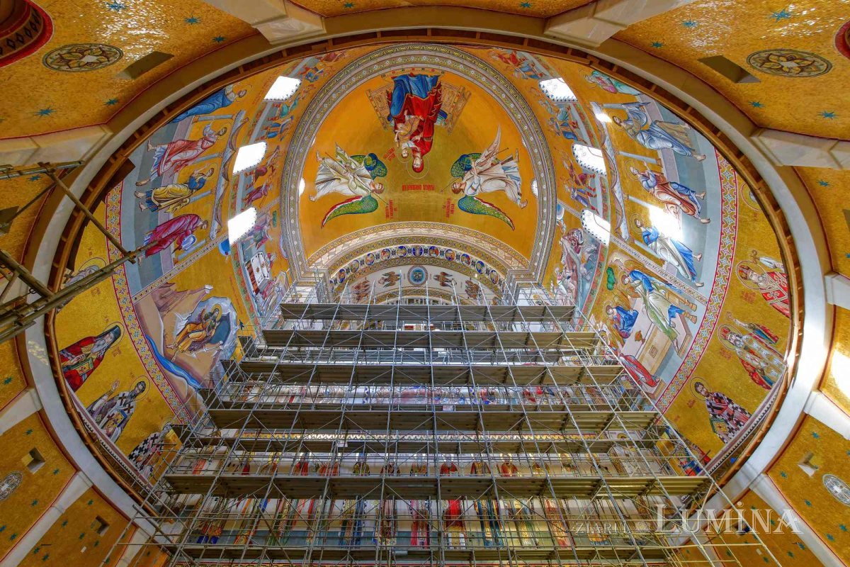 Șantierul Catedralei Naționale în ultima lună a sezonului rece 285813