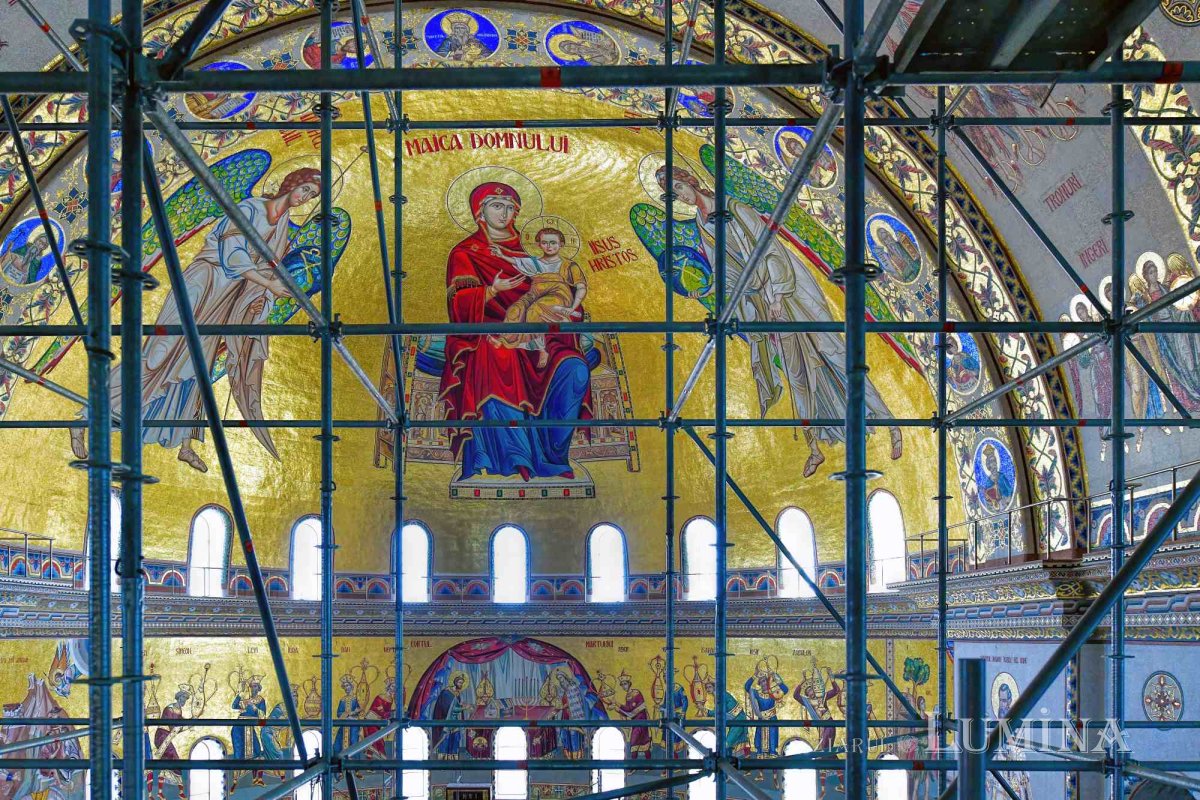 Șantierul Catedralei Naționale în ultima lună a sezonului rece 285825