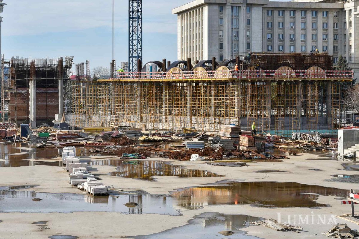 Șantierul Catedralei Naționale în ultima lună a sezonului rece 285834