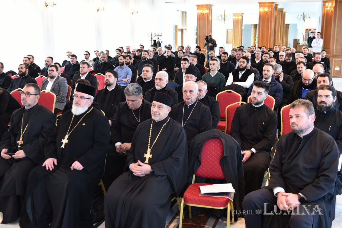 Ședință administrativă a clericilor din Protoieria Ilfov Sud 285872