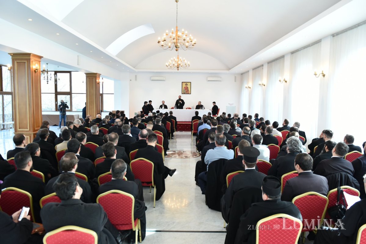 Ședință administrativă a clericilor din Protoieria Ilfov Sud 285875