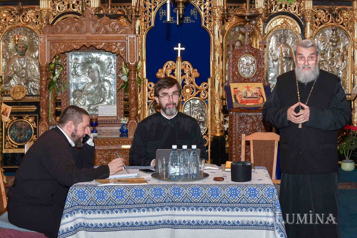 Distincții pentru cântăreții bisericești din Protoieria Sector 1 Capitală 286324