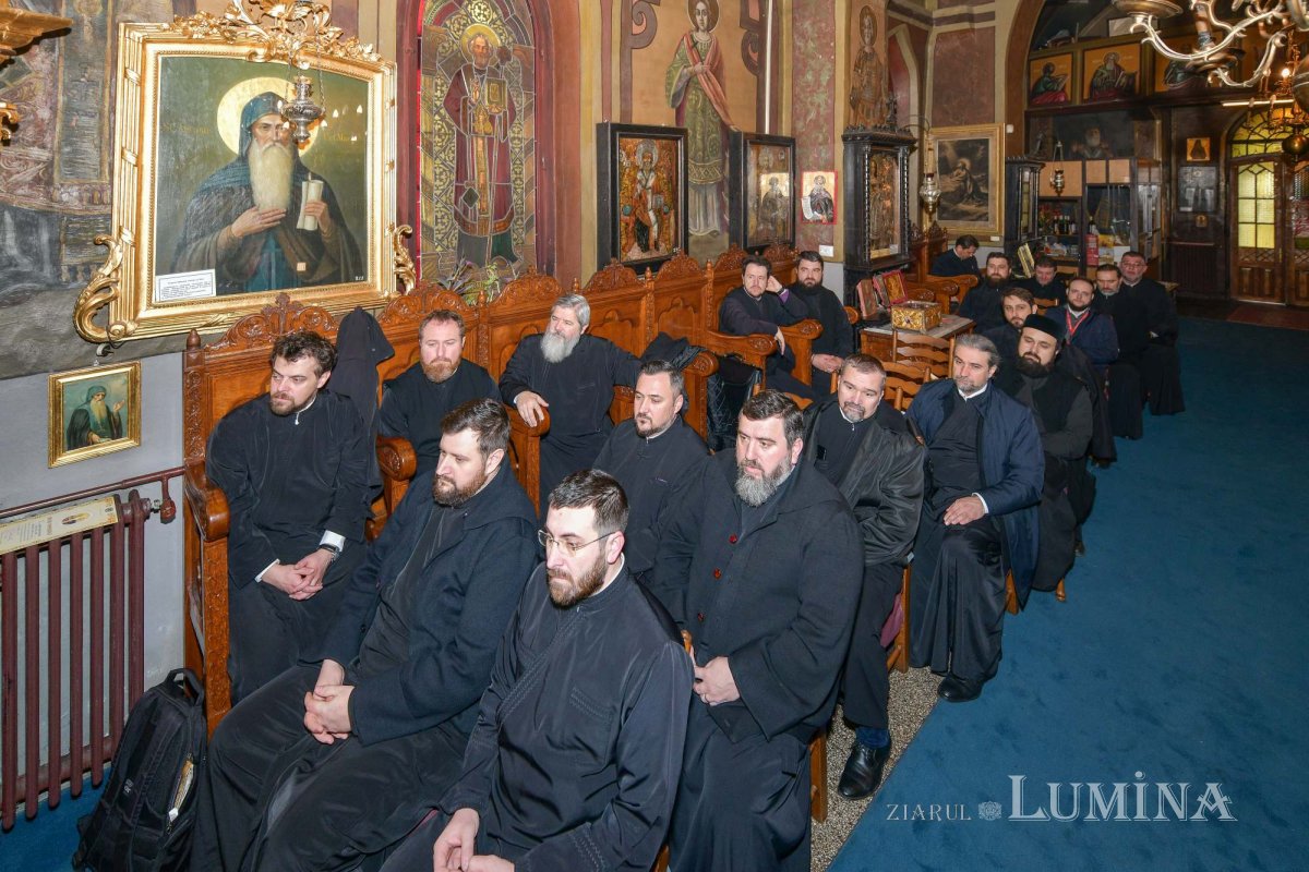 Distincții pentru cântăreții bisericești din Protoieria Sector 1 Capitală 286327