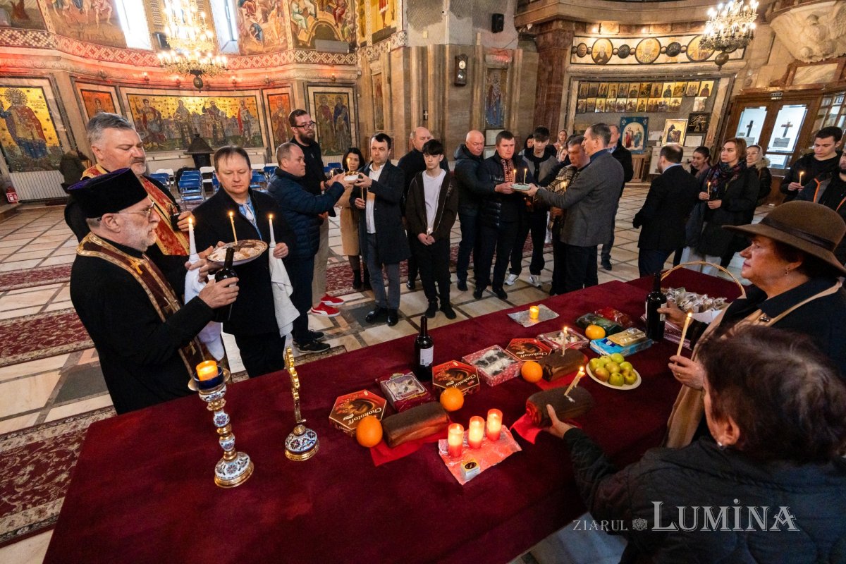 Parastas pentru victimele războiului din Ucraina 286974