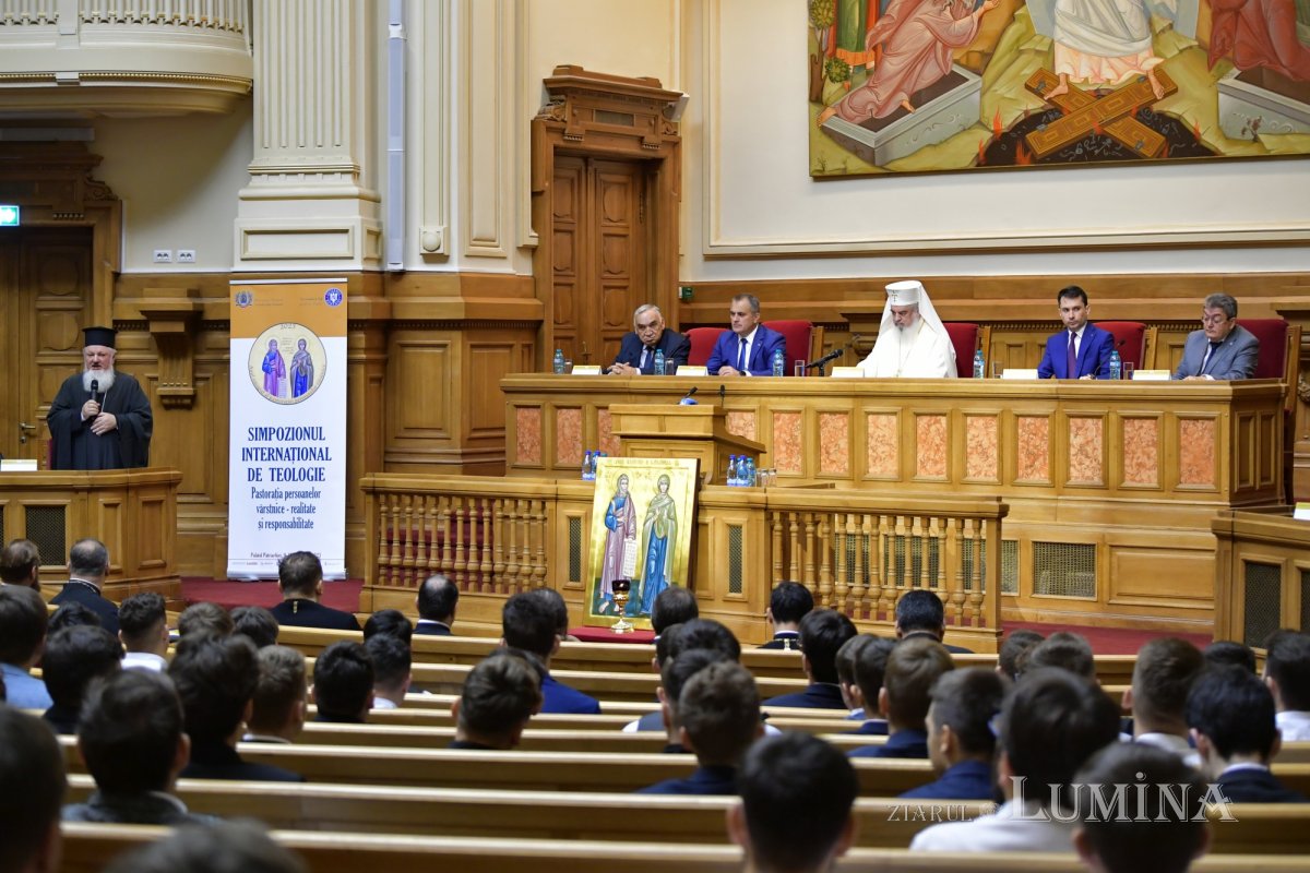 Biserica îi preţuieşte pe bunici şi îi apreciază pe cântăreţii rugători (psalţi) 287124