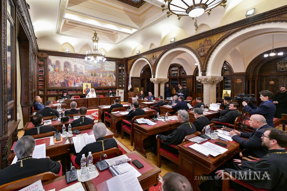 Biserica îi preţuieşte pe bunici şi îi apreciază pe cântăreţii rugători (psalţi) 287391