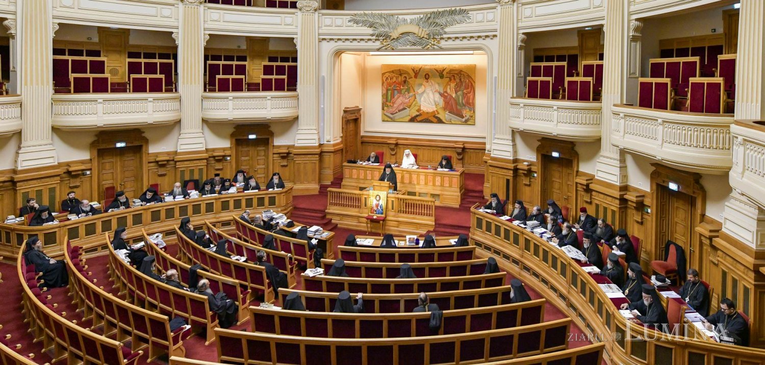 Întrunirea Sfântului Sinod al Bisericii Ortodoxe Române la Palatul Patriarhiei 287355