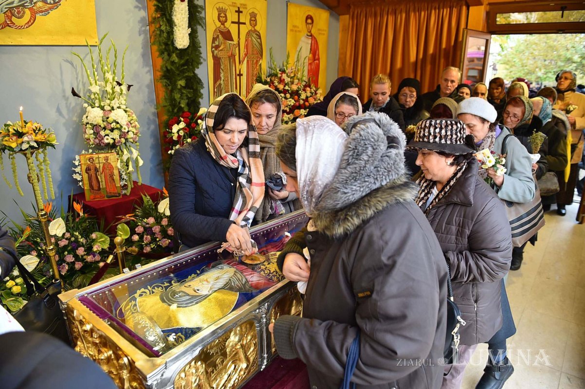 Pelerinajul cu moaștele Cuviosului Dimitrie cel Nou începe în Prahova  287294