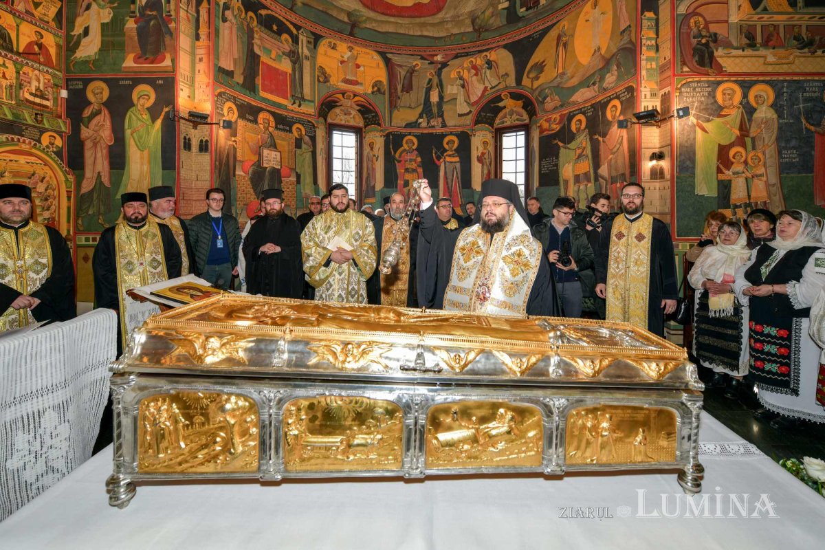 A început pelerinajul cu moaștele Sfântului Cuvios Dimitrie cel Nou 287646