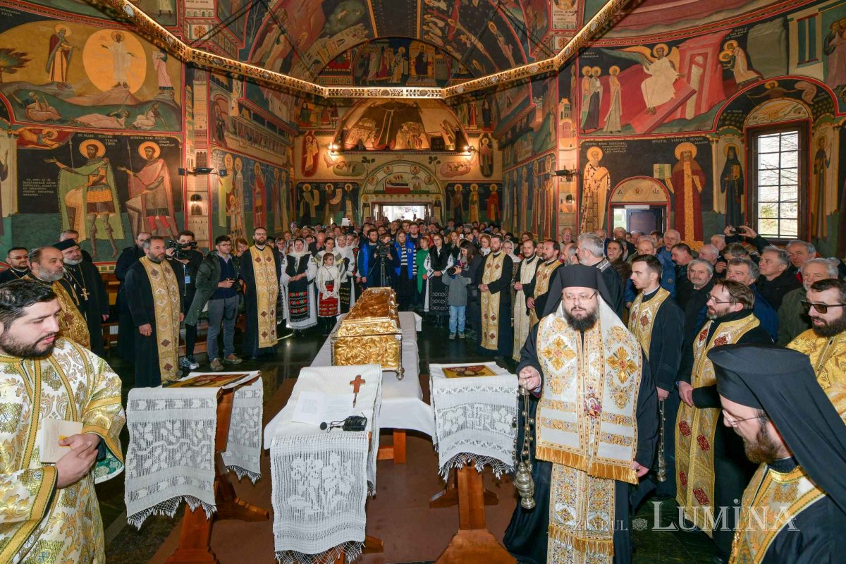 A început pelerinajul cu moaștele Sfântului Cuvios Dimitrie cel Nou 287647