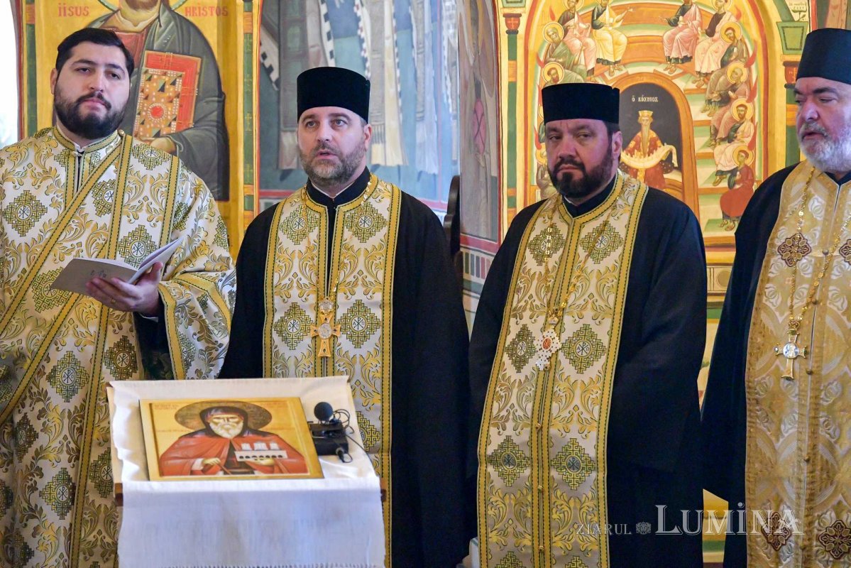 A început pelerinajul cu moaștele Sfântului Cuvios Dimitrie cel Nou 287649