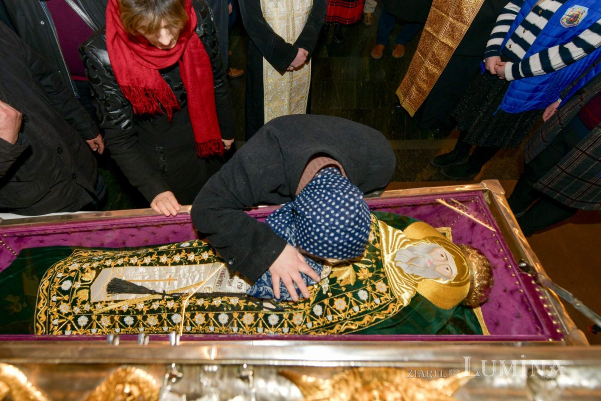 A început pelerinajul cu moaștele Sfântului Cuvios Dimitrie cel Nou 287652