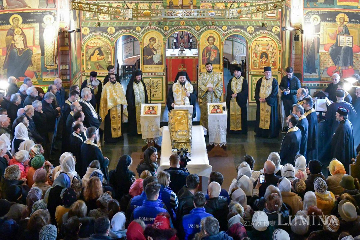 A început pelerinajul cu moaștele Sfântului Cuvios Dimitrie cel Nou 287654