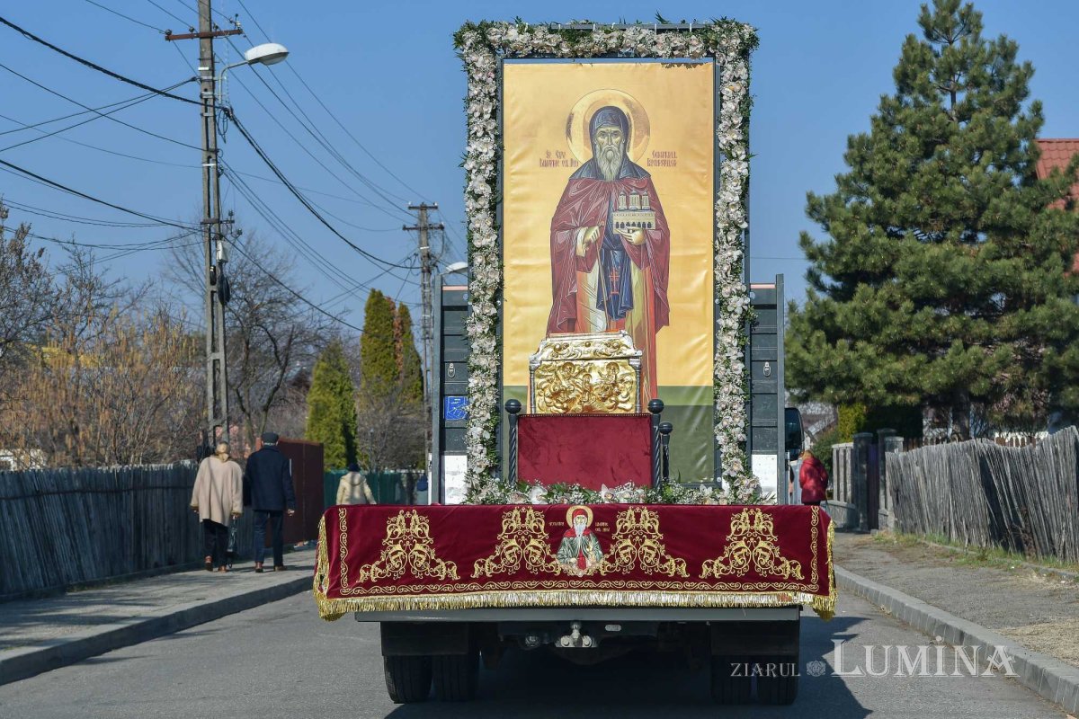 A început pelerinajul cu moaștele Sfântului Cuvios Dimitrie cel Nou 287657