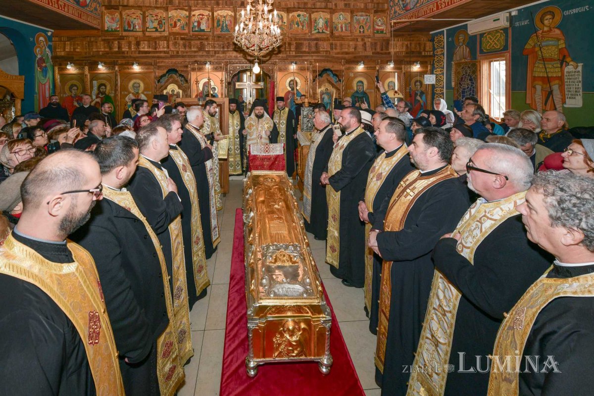 A început pelerinajul cu moaștele Sfântului Cuvios Dimitrie cel Nou 287661