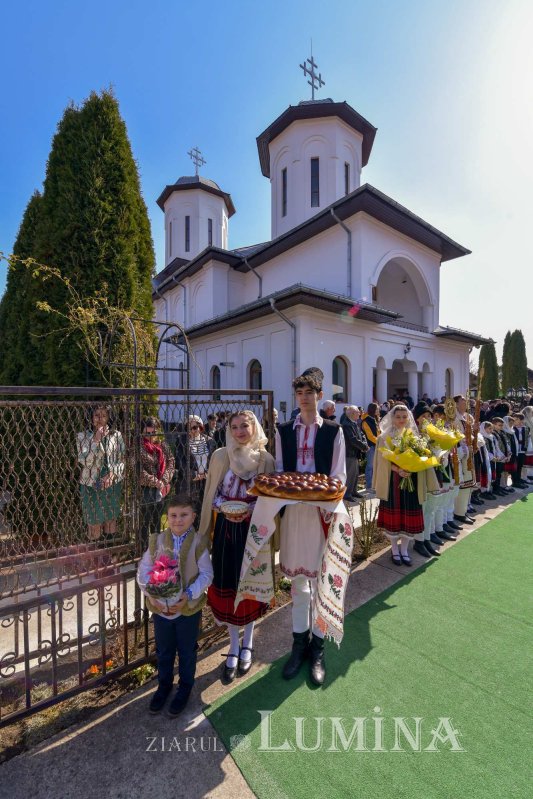 A început pelerinajul cu moaștele Sfântului Cuvios Dimitrie cel Nou 287663