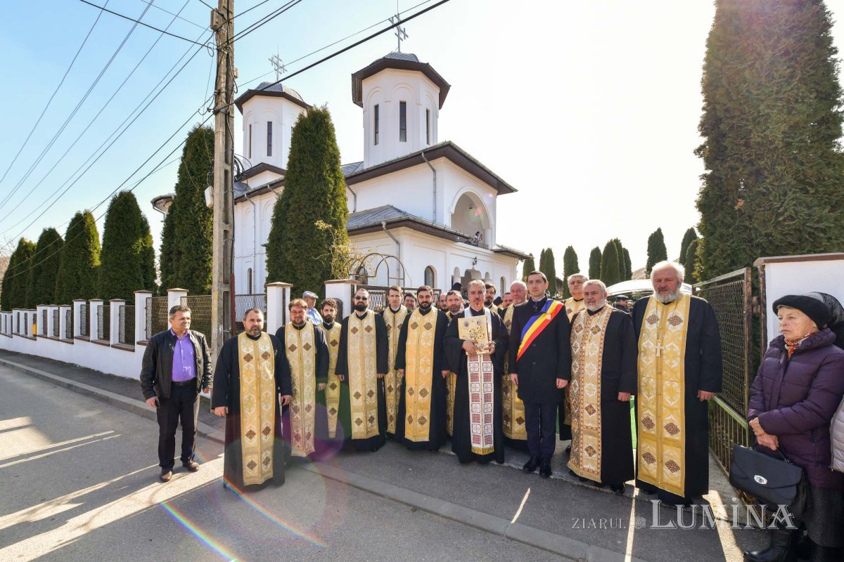 A început pelerinajul cu moaștele Sfântului Cuvios Dimitrie cel Nou 287664