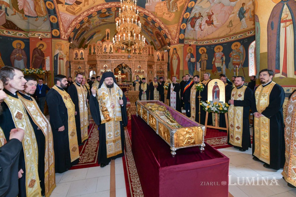 A început pelerinajul cu moaștele Sfântului Cuvios Dimitrie cel Nou 287668