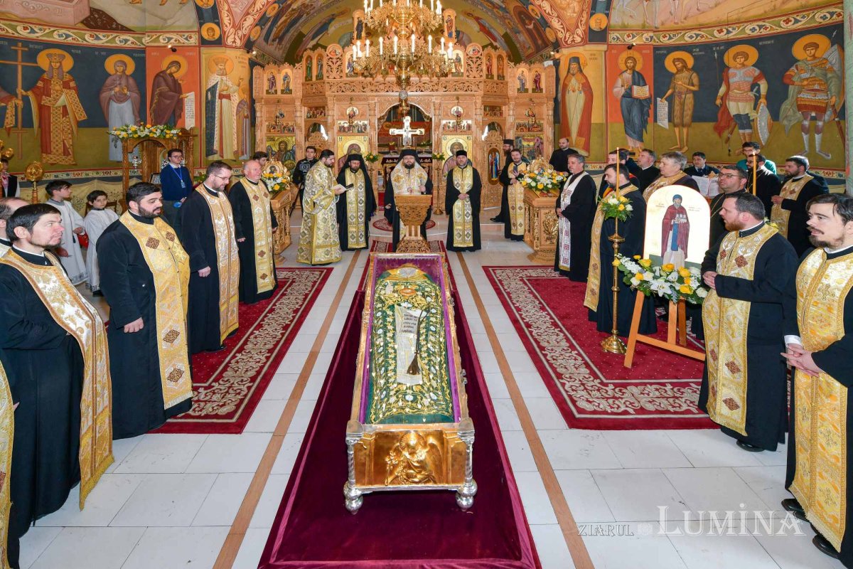 A început pelerinajul cu moaștele Sfântului Cuvios Dimitrie cel Nou 287669