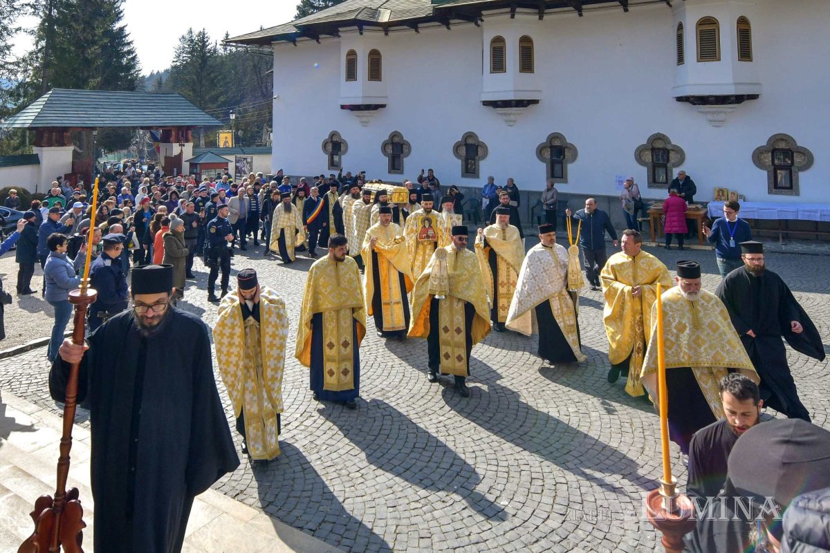 A început pelerinajul cu moaștele Sfântului Cuvios Dimitrie cel Nou 287678