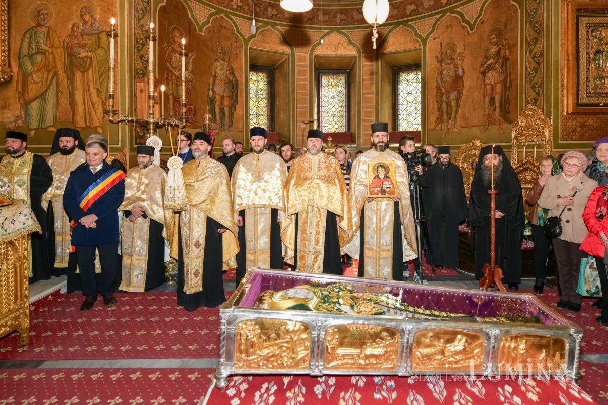 A început pelerinajul cu moaștele Sfântului Cuvios Dimitrie cel Nou 287681