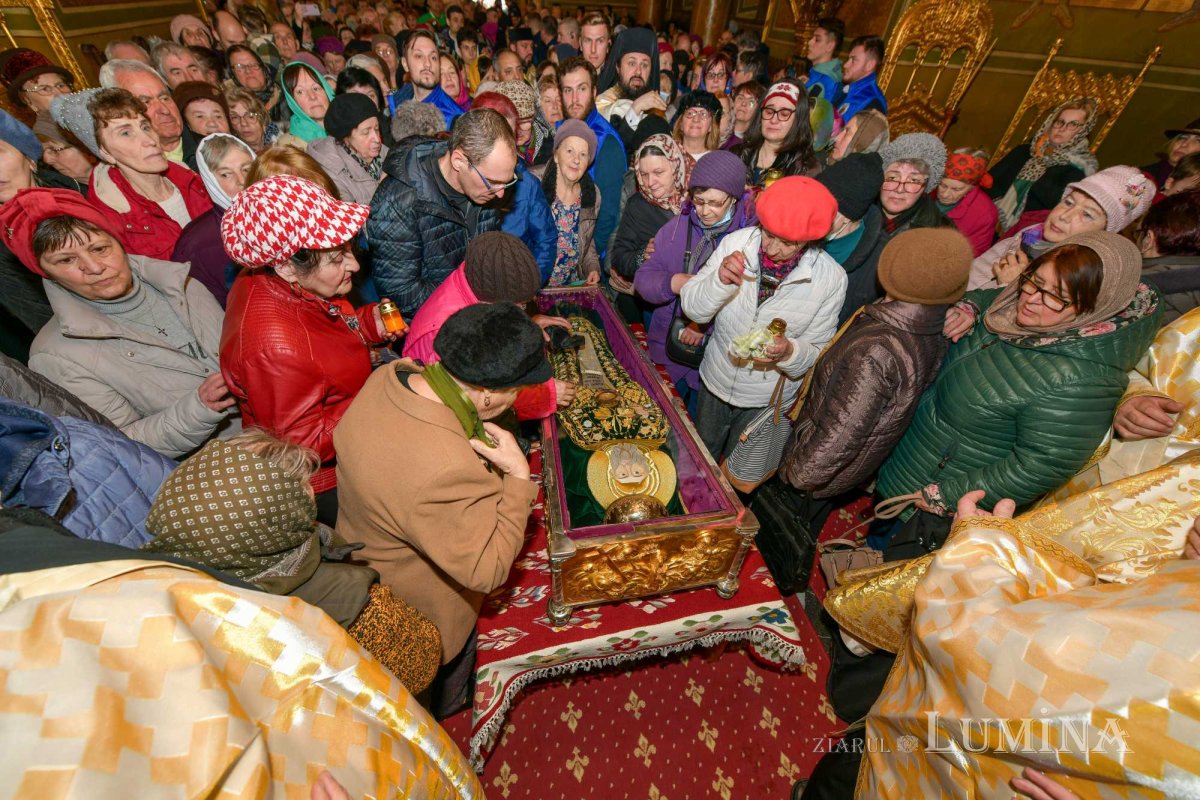 A început pelerinajul cu moaștele Sfântului Cuvios Dimitrie cel Nou 287683