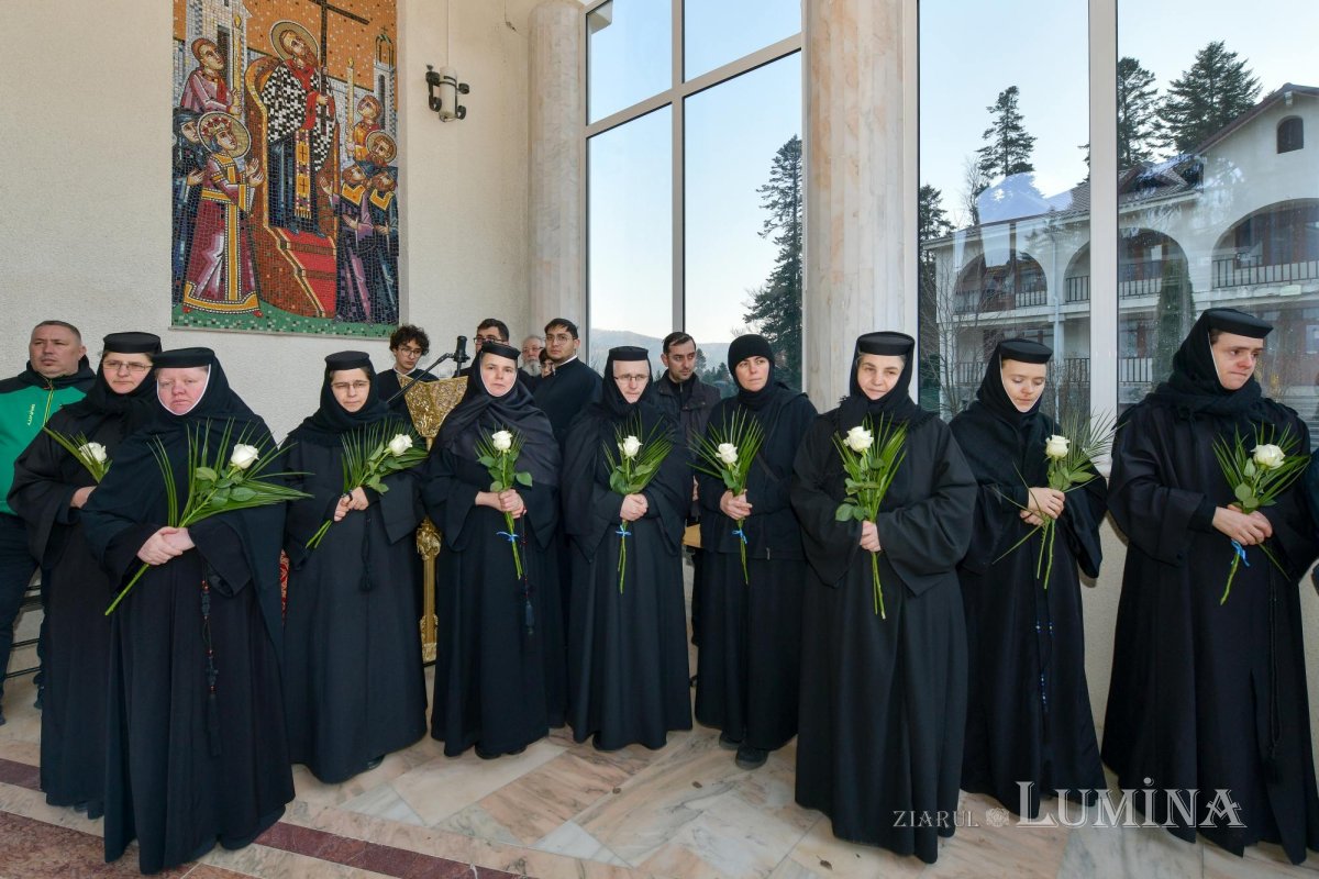 A început pelerinajul cu moaștele Sfântului Cuvios Dimitrie cel Nou 287697