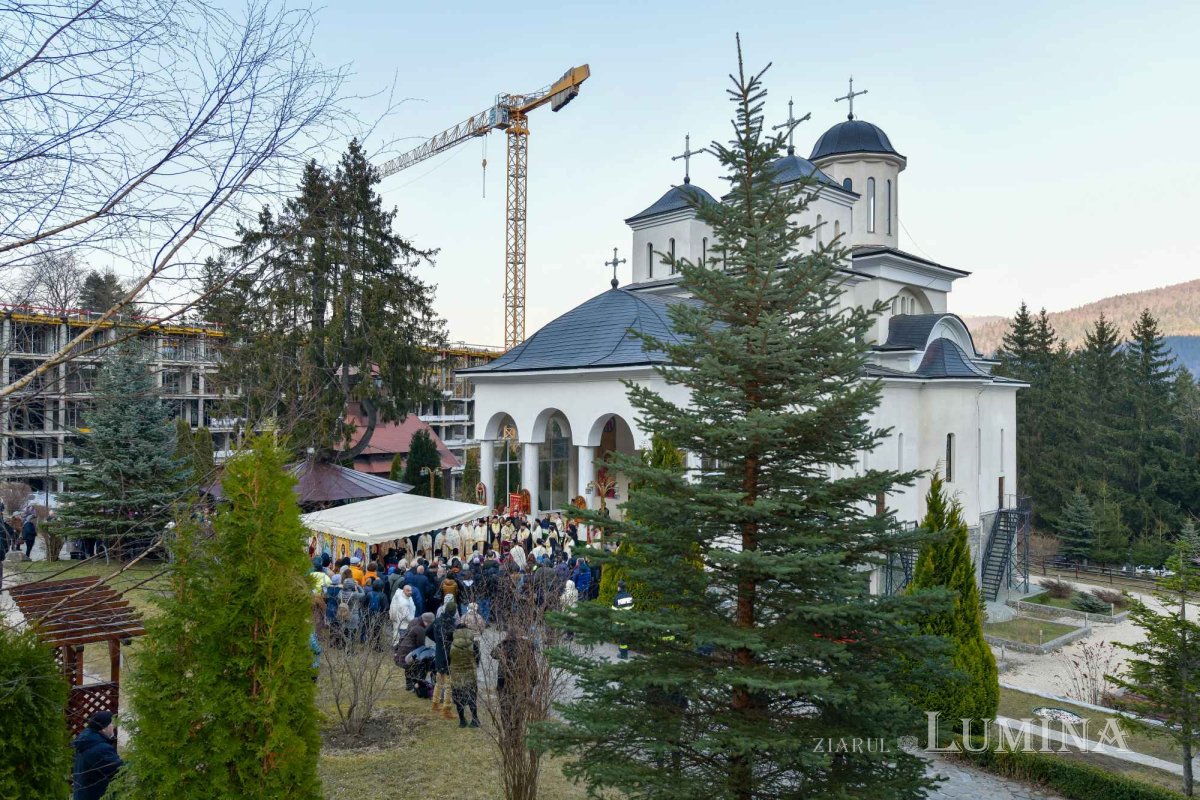 A început pelerinajul cu moaștele Sfântului Cuvios Dimitrie cel Nou 287699