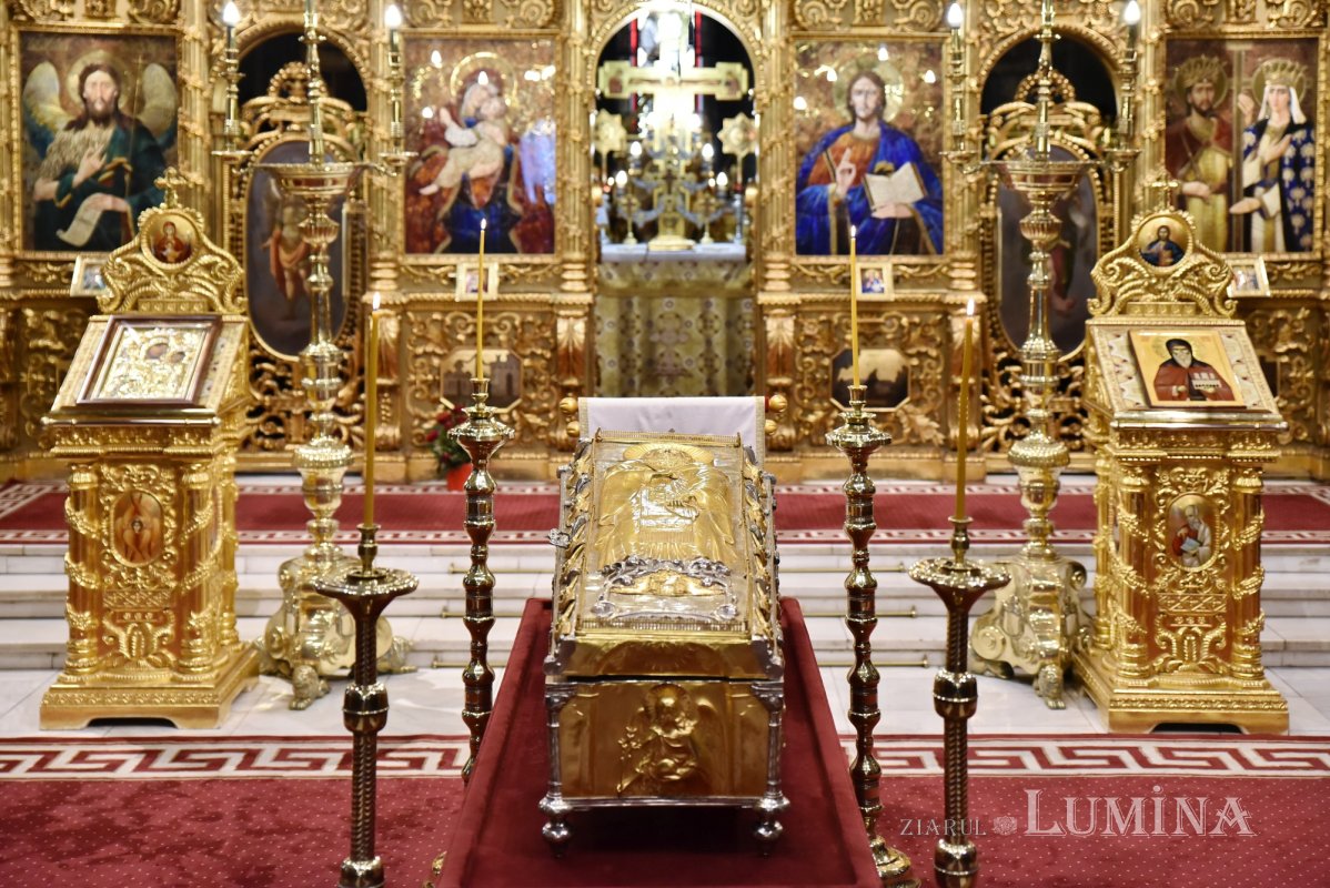 Binecuvântare la plecarea moaştelor din Catedrala Patriarhală 287471