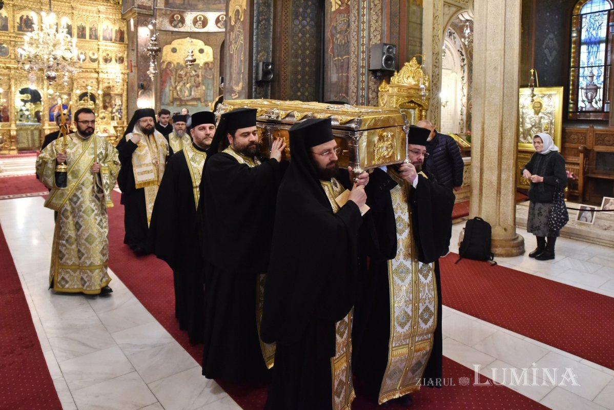 Binecuvântare la plecarea moaştelor din Catedrala Patriarhală 287481