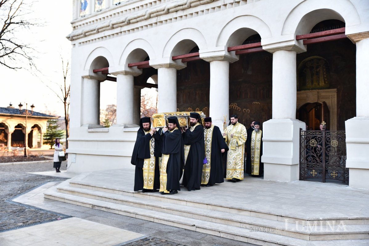 Binecuvântare la plecarea moaştelor din Catedrala Patriarhală 287483
