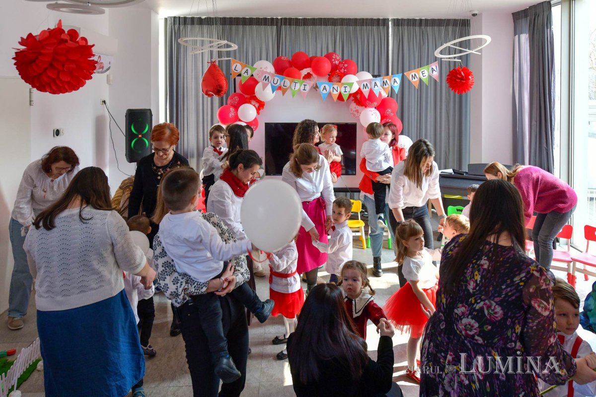 Copiii de la Grădinița Patriarhiei Române și‑au sărbătorit mamele 288016