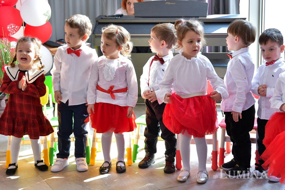 Copiii de la Grădinița Patriarhiei Române și‑au sărbătorit mamele 288021