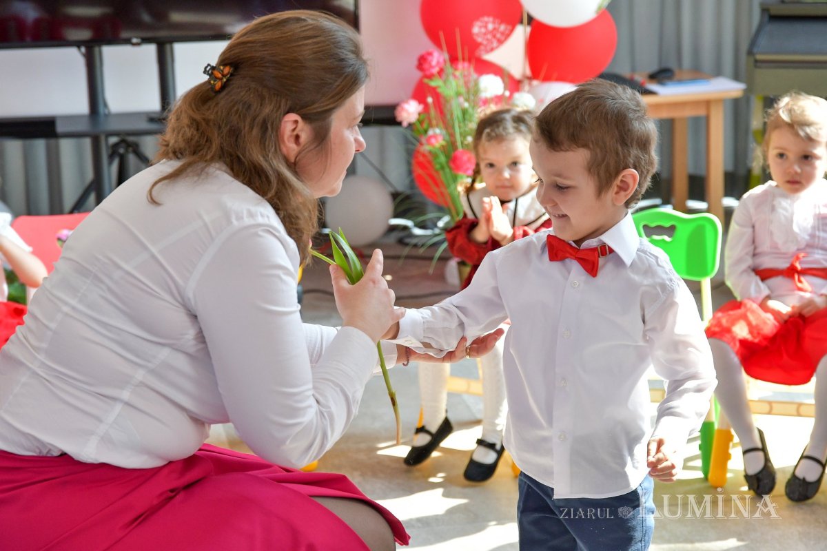 Copiii de la Grădinița Patriarhiei Române și‑au sărbătorit mamele 288023