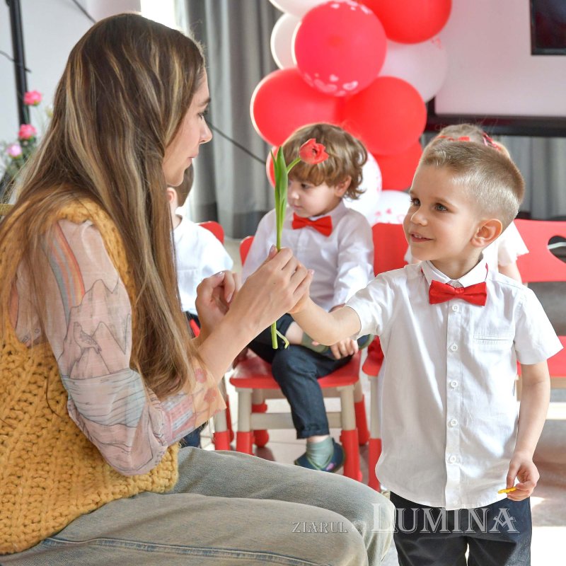 Copiii de la Grădinița Patriarhiei Române și‑au sărbătorit mamele 288024